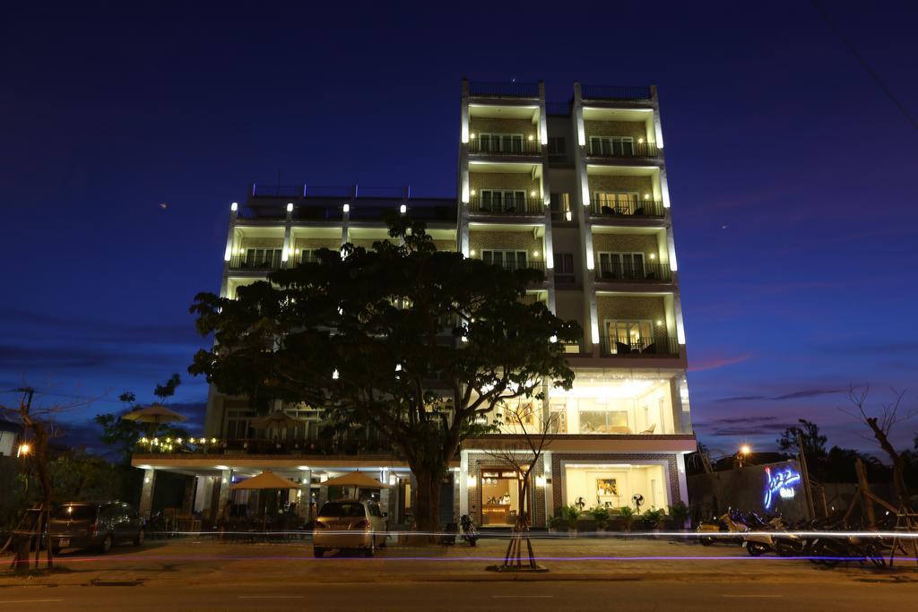 Jazz Hotel Da Nang Bagian luar foto